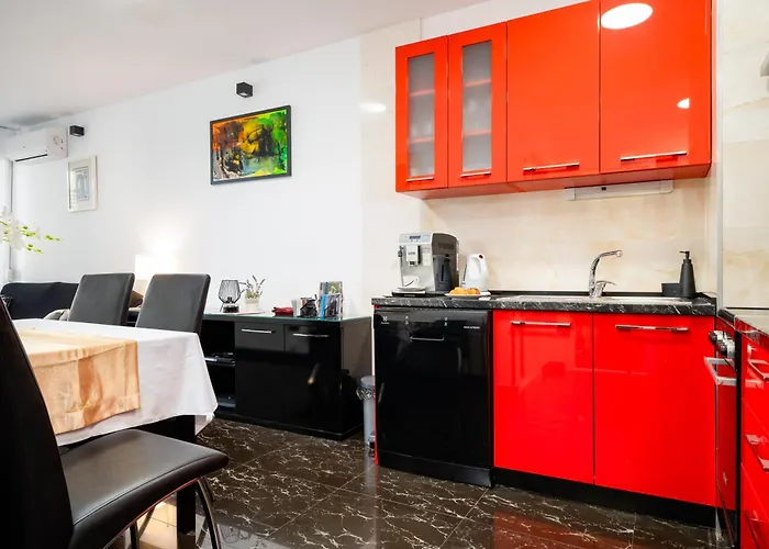 Theater Apartmán *