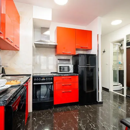Theater Apartman *