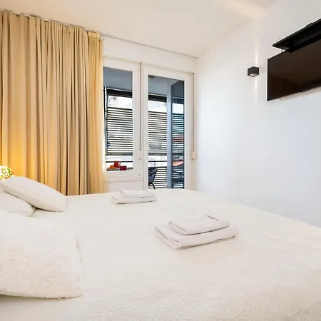 Theater Apartman