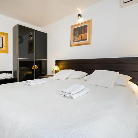 Theater Apartman Split